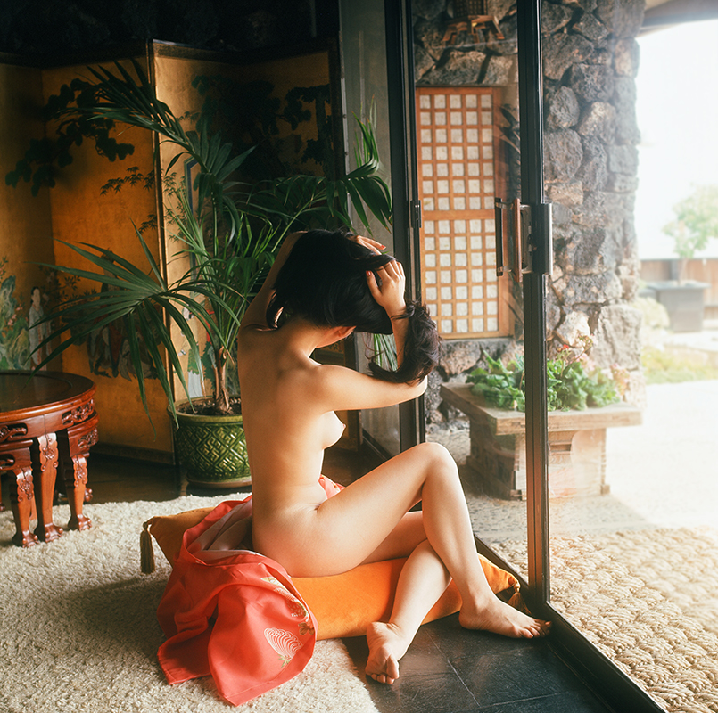 Natsuko Saiki – Pose 4022