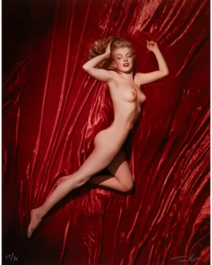 Marilyn Monroe in Pose #9 © Tom Kelley (805) 658-9908 Ventura, CA 93003